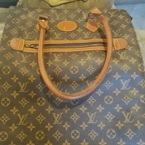 Louis Vuitton Sac Plat Tote